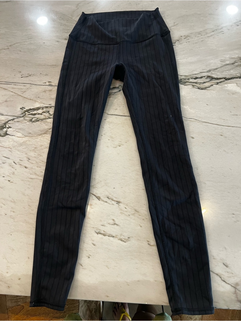 Alo black pinstriped stretch leggings